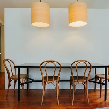 Misha's Modernistic & Spacious Apt @ Bairro Alto