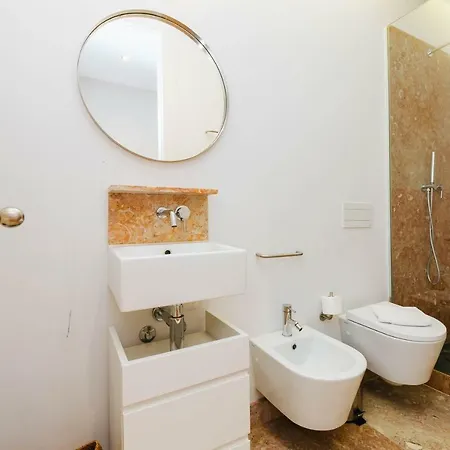 Apartment Misha's Modernistic & Spacious Apt @ Bairro Alto